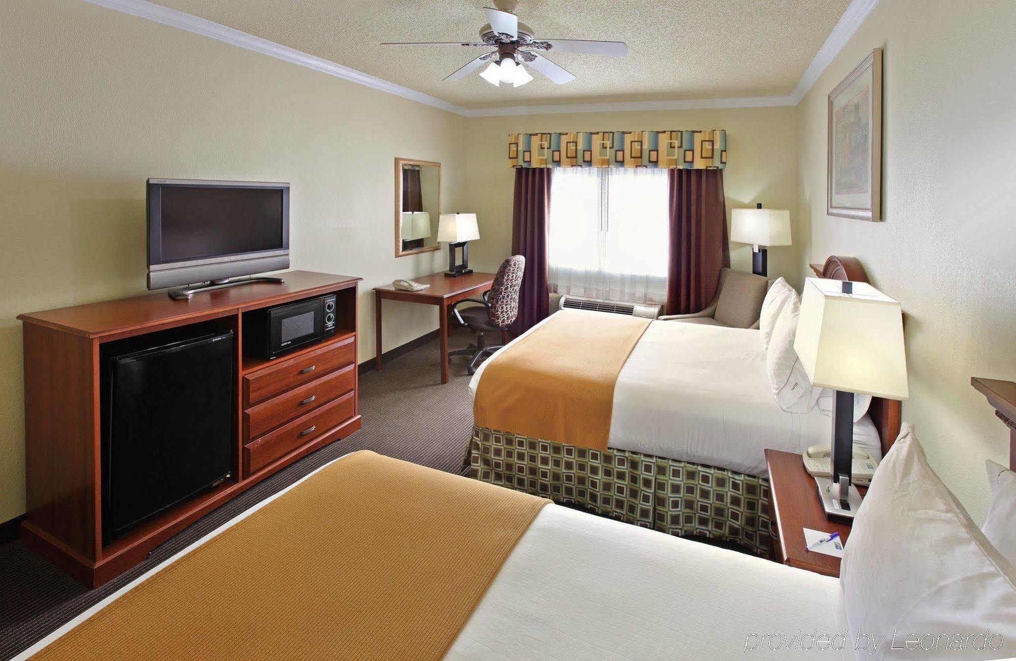 Holiday Inn Express Hotel & Suites Greenville By Ihg Phòng bức ảnh