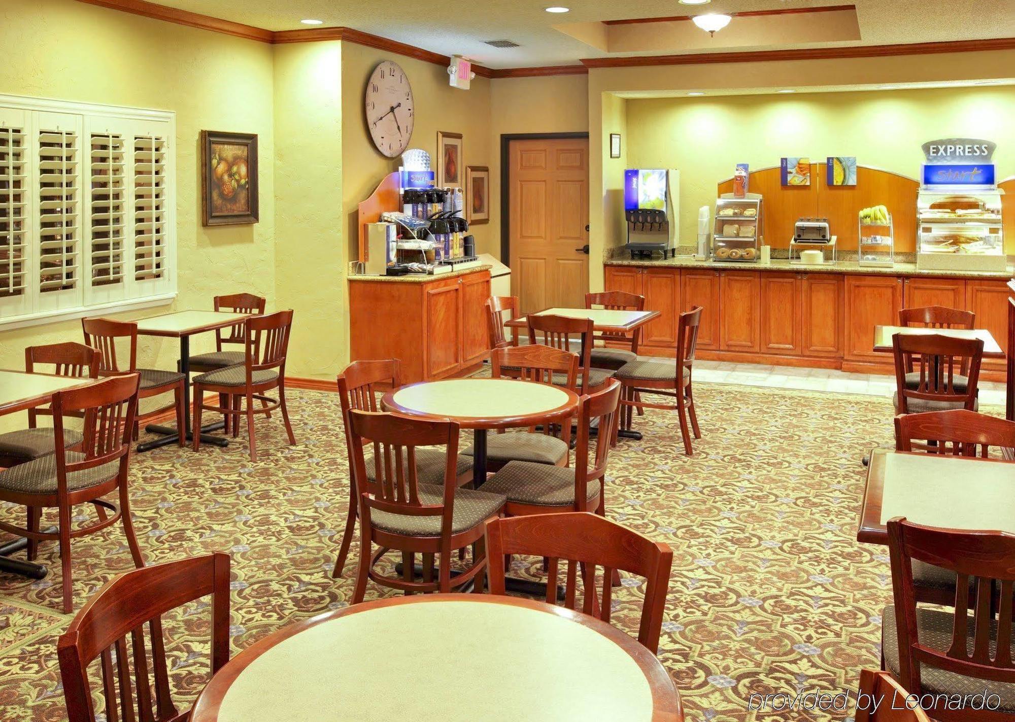 Holiday Inn Express Hotel & Suites Greenville By Ihg Ngoại thất bức ảnh