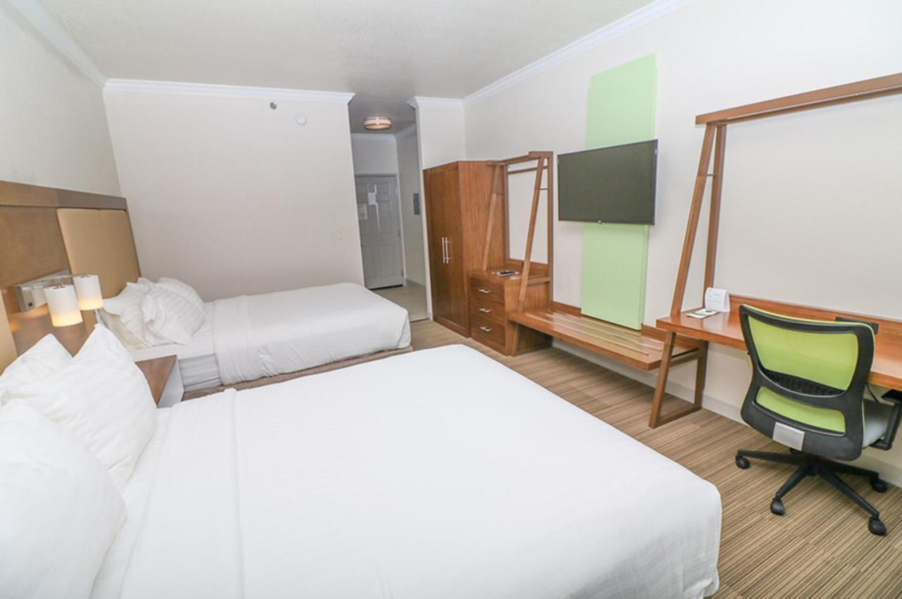 Holiday Inn Express Hotel & Suites Greenville By Ihg Ngoại thất bức ảnh
