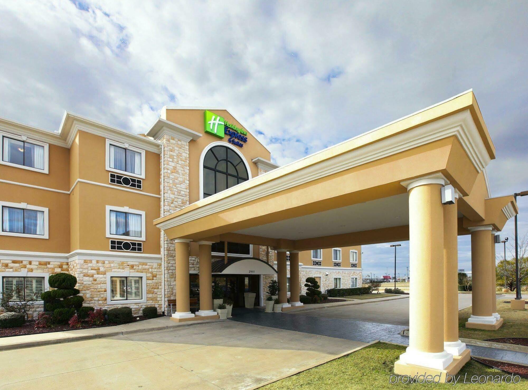 Holiday Inn Express Hotel & Suites Greenville By Ihg Ngoại thất bức ảnh
