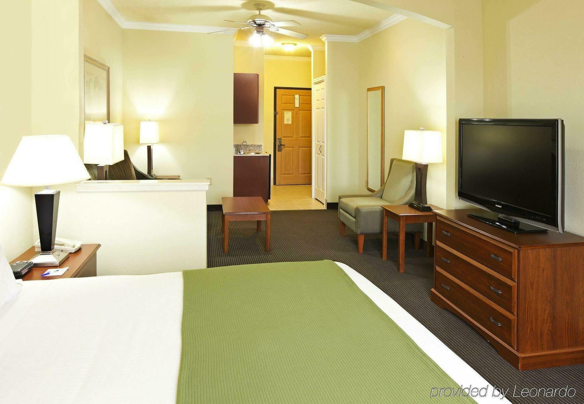 Holiday Inn Express Hotel & Suites Greenville By Ihg Ngoại thất bức ảnh