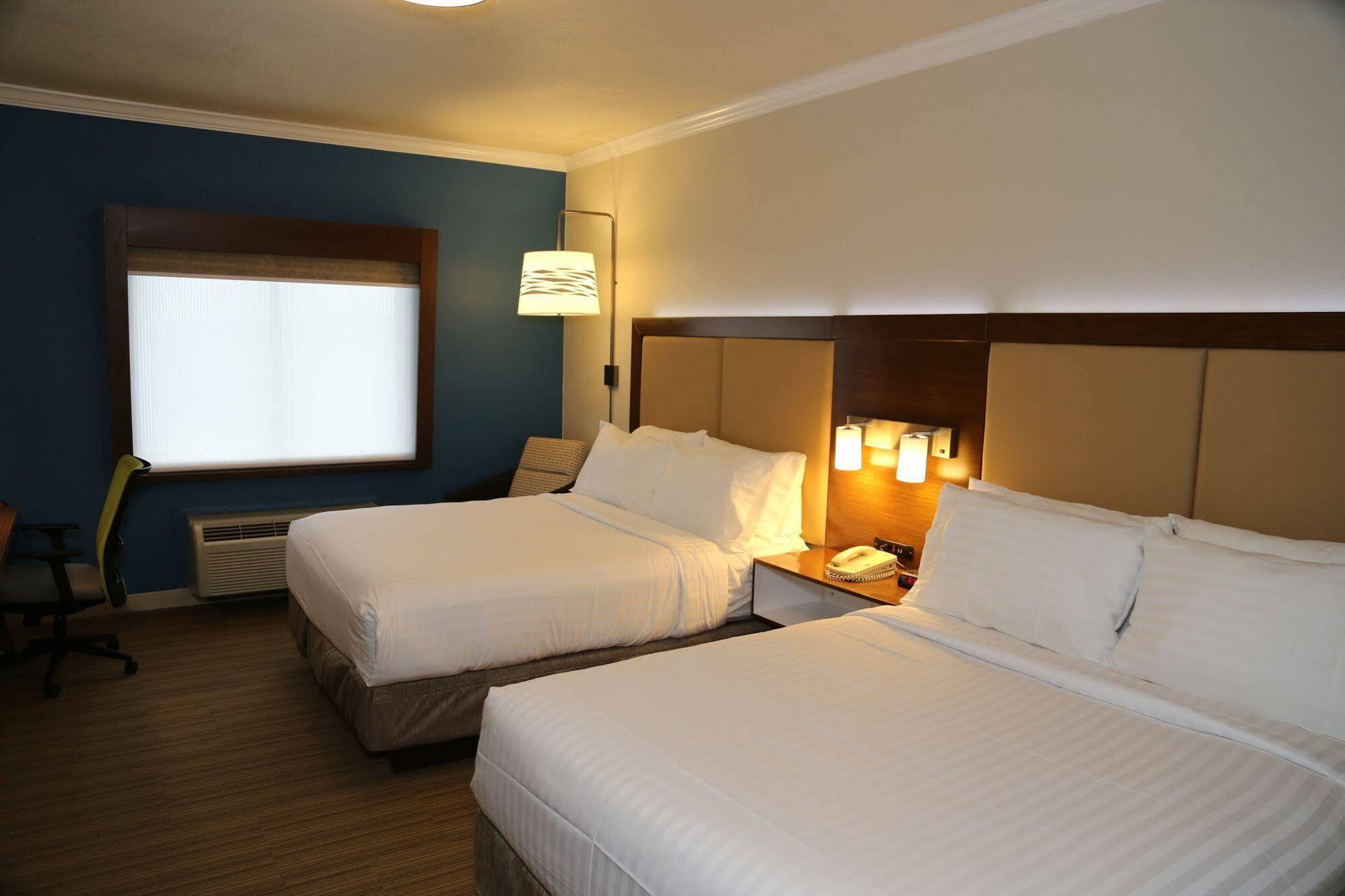Holiday Inn Express Hotel & Suites Greenville By Ihg Ngoại thất bức ảnh
